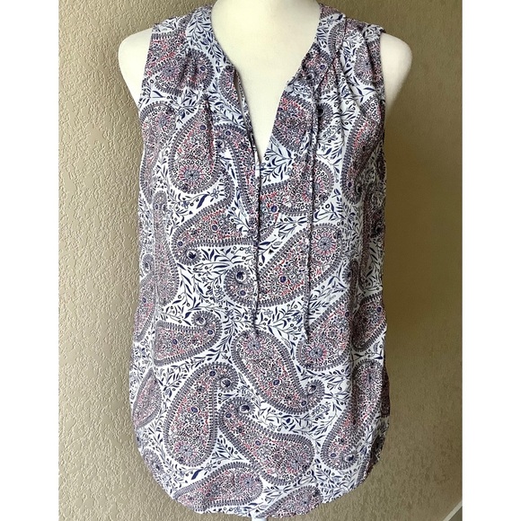 Old Navy Sleeveless Paisley Top - Picture 1 of 3